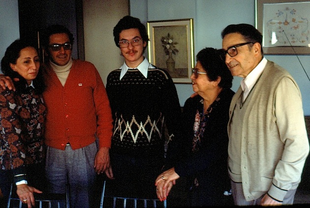 Ana Maria y Dante con Guillermo Lanza y los padres de Dante - Rosario ca.1980